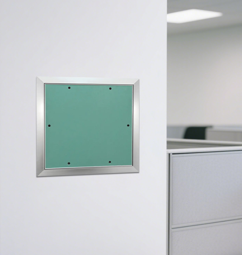 私たちはドバイ ビッグ 5 展示会に出展し、当社のプレミアム アクセス パネルを展示しています。